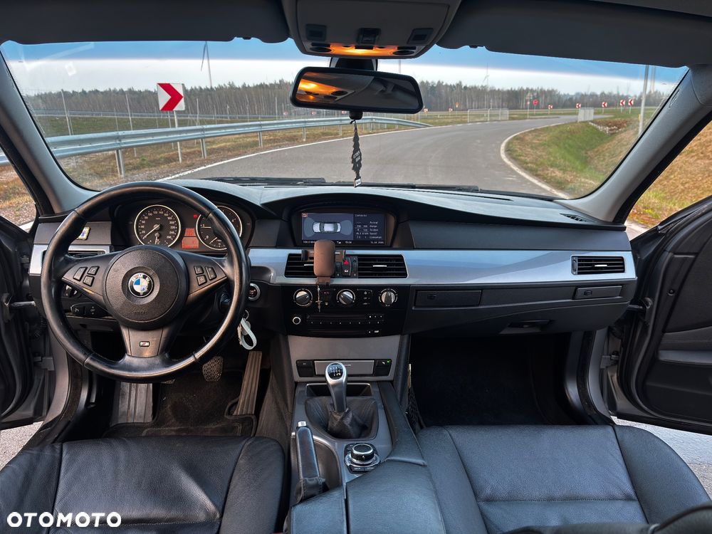 BMW Seria 5 520d - 5