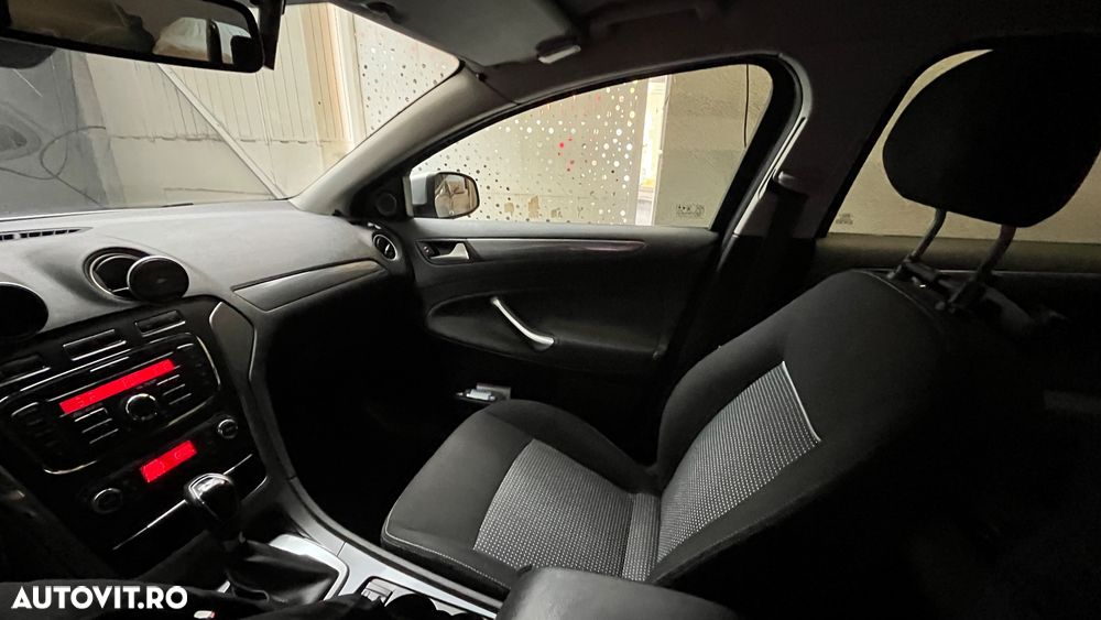 Ford Mondeo - 4