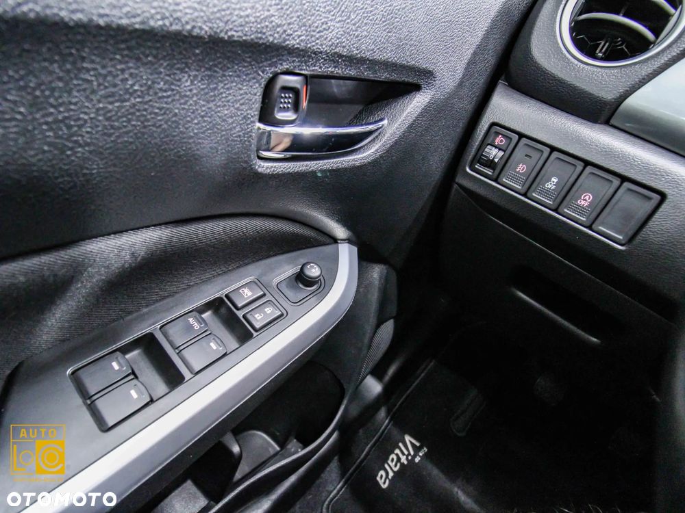 Suzuki Vitara 1.6 Premium 2WD - 25