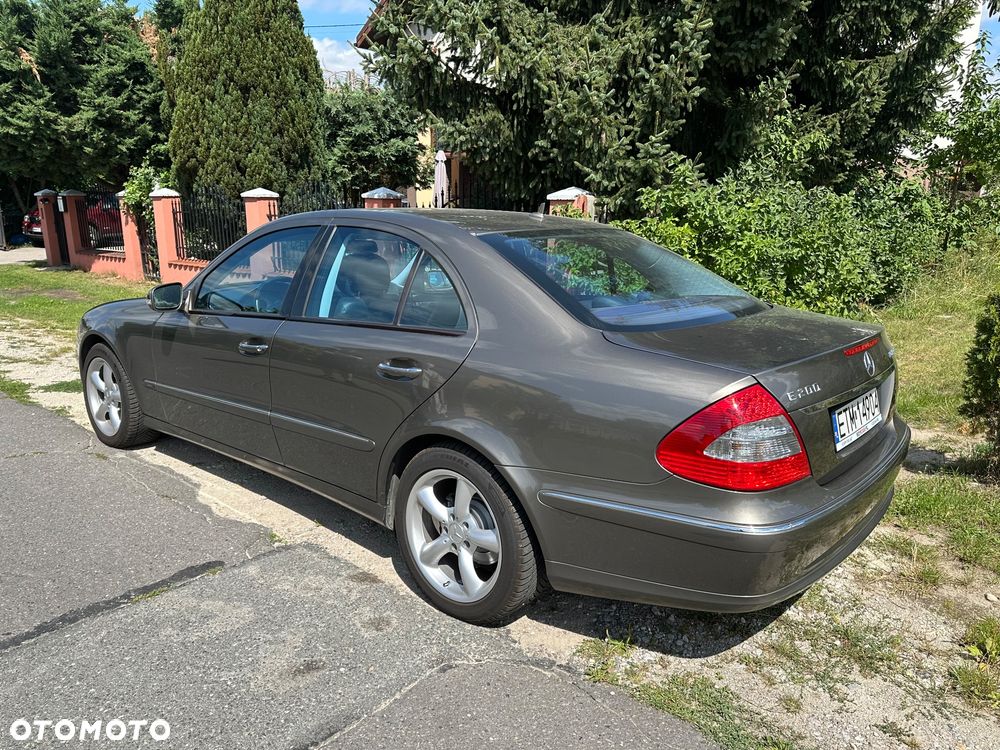 Mercedes-Benz Klasa E - 4