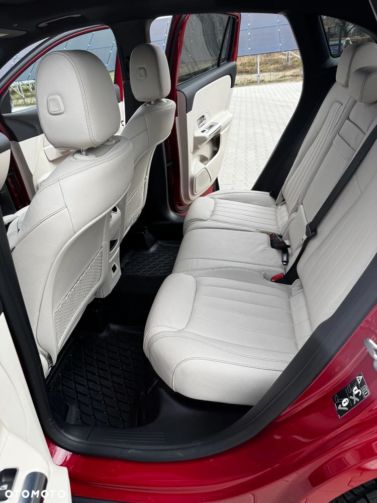 Mercedes-Benz GLA 200 Progressive - 15