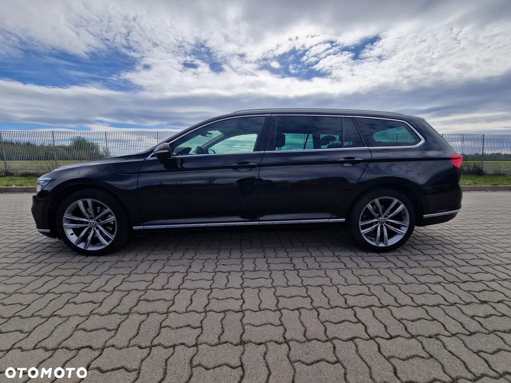 Volkswagen Passat 2.0 TDI Elegance DSG - 13