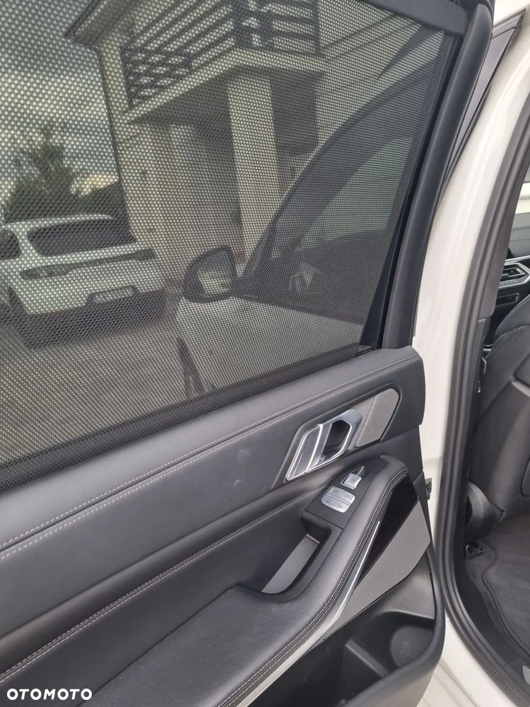 BMW X7 M50d sport - 8