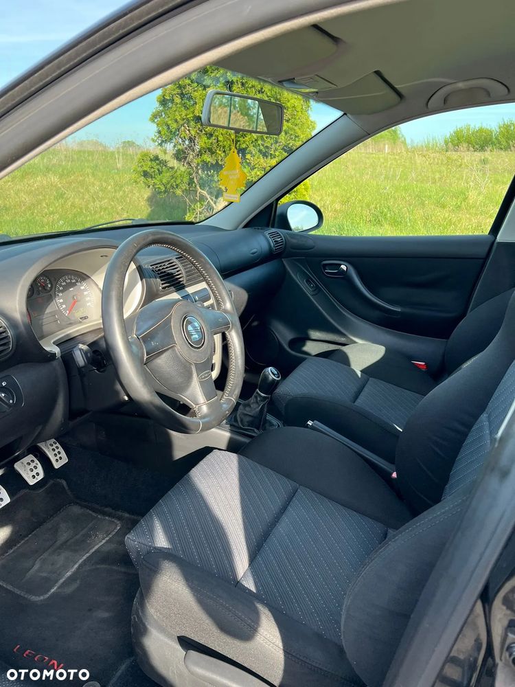 Seat Leon 1.6 Signo - 10