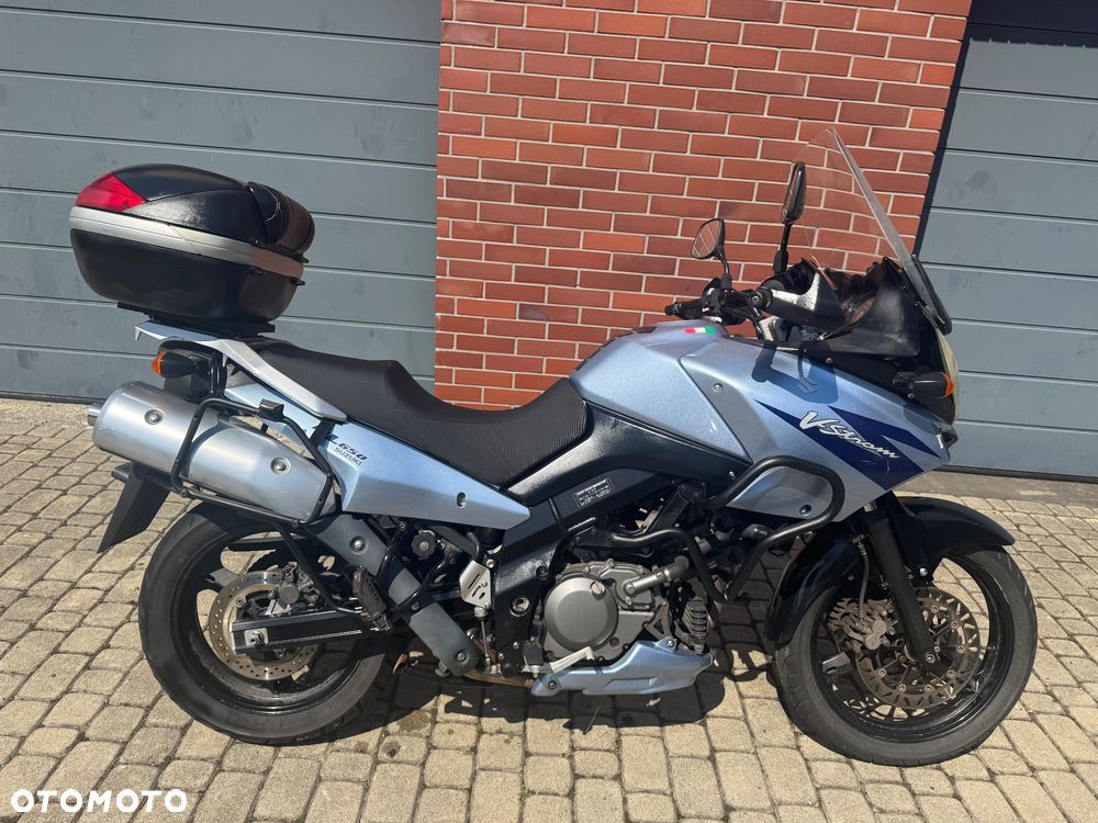 Suzuki V-STROM - 10