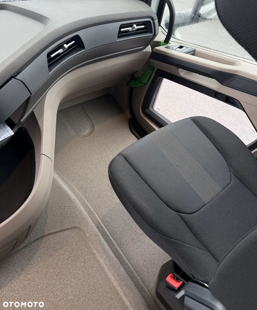 DAF XG480 4x2 LowDeck MEGA - 13