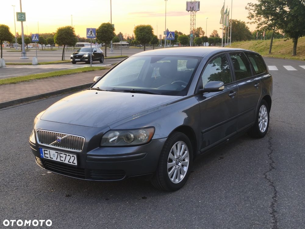 Volvo V50 - 1