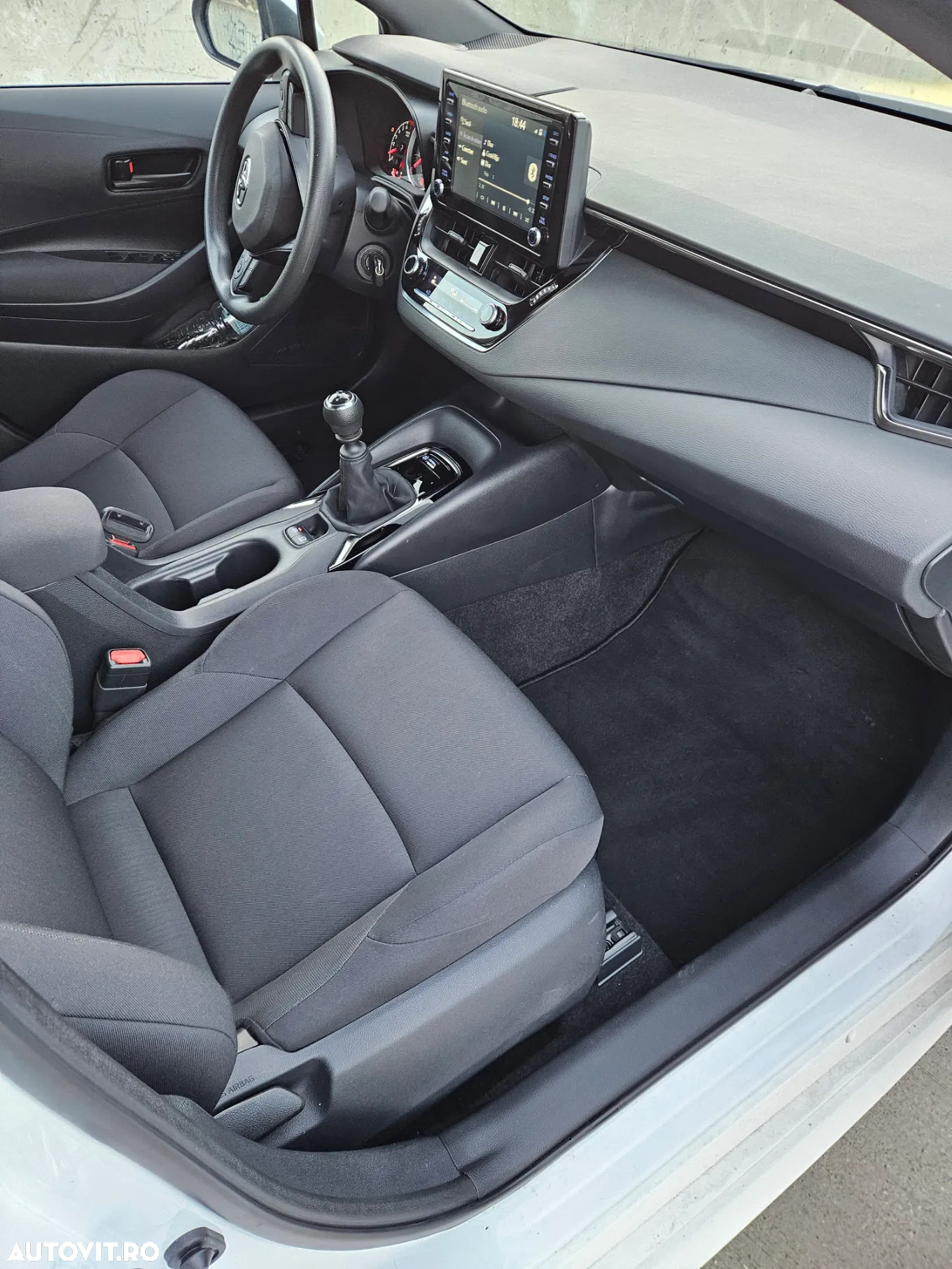 Toyota Corolla Touring Sports 1.2 Turbo 116 CP Dynamic - 12