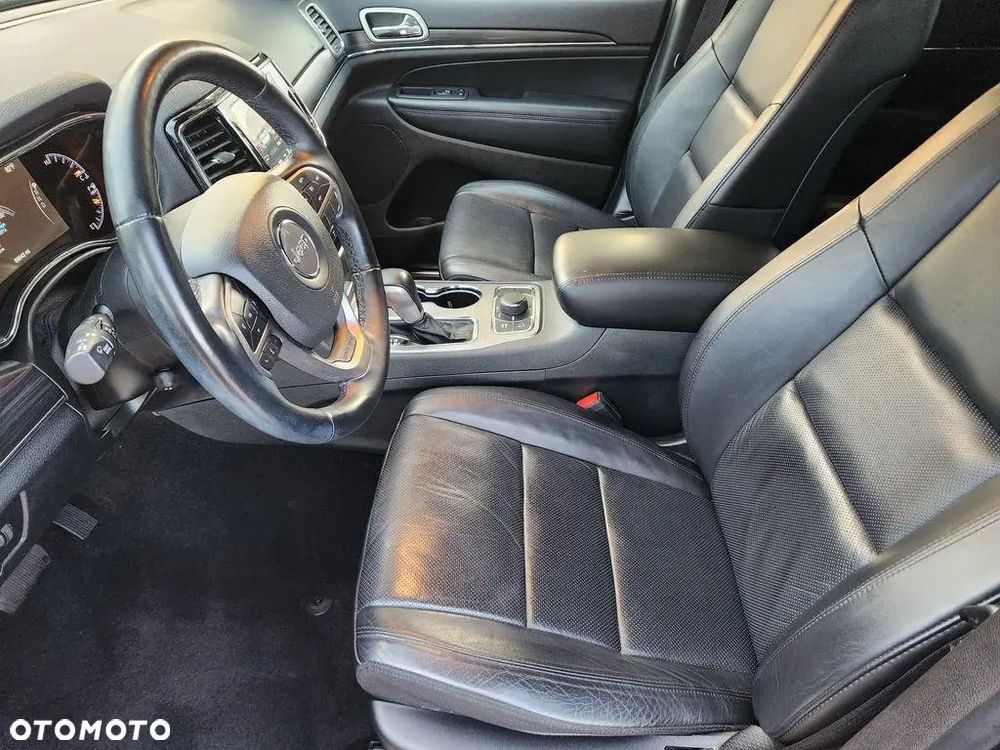 Jeep Grand Cherokee - 10