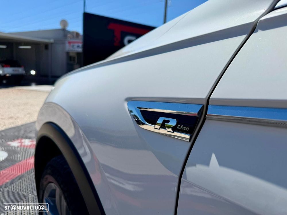 VW Tiguan 2.0 TDI R-Line DSG - 35