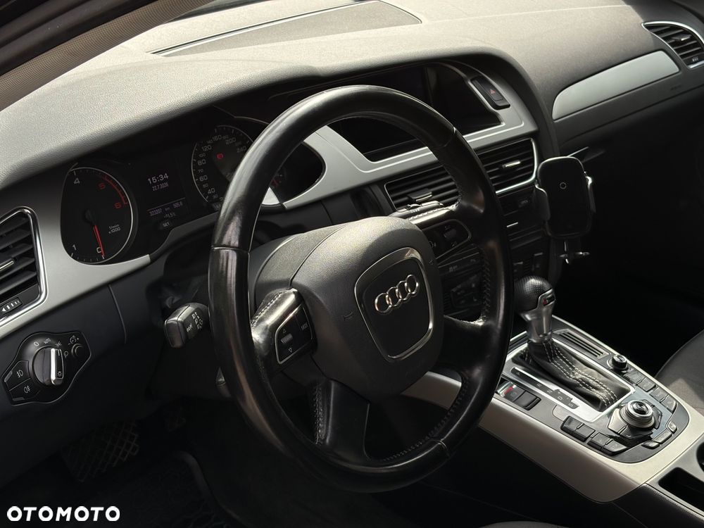Audi A4 Avant 2.0 TDI Limited Edition Multitr - 16