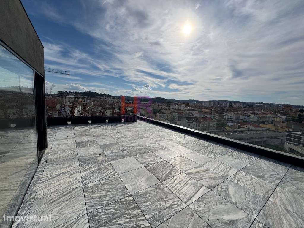 SOLUM VENDE-SE T3+1 EM DUPLEX COM TERRAÇO E GARAGEM. - Grande imagem: 5/60