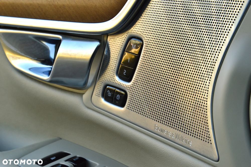 Volvo S90 D5 SCR AWD Inscription - 17