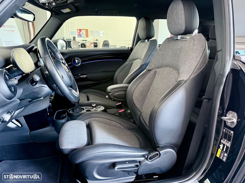 MINI 3 Portas Cooper SE Premium Essential - 19