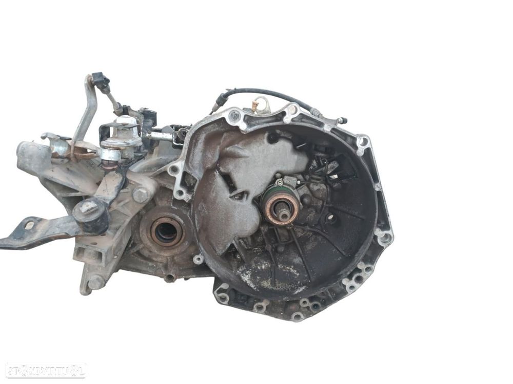 CAIXA DE VELOCIDADES OPEL VECTRA B BERLINA - 1