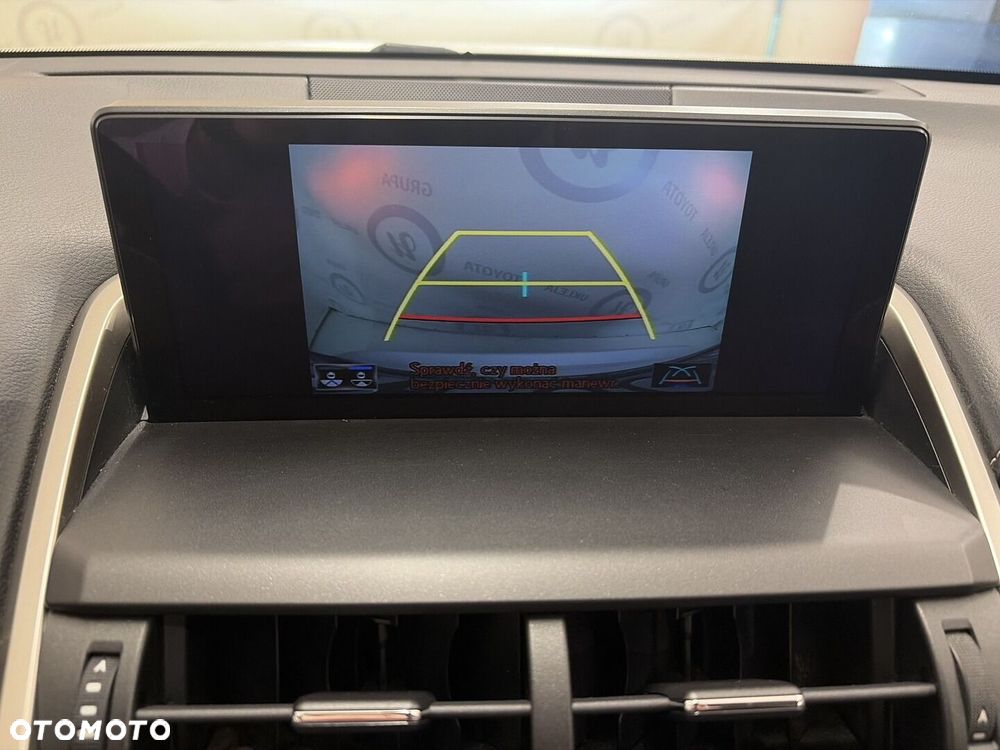 Lexus NX 300h Business Edition AWD - 17
