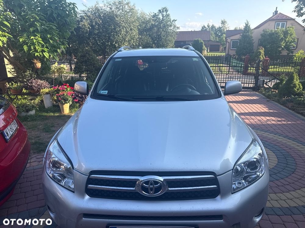 Toyota RAV4 2.2 D-4D X - 2