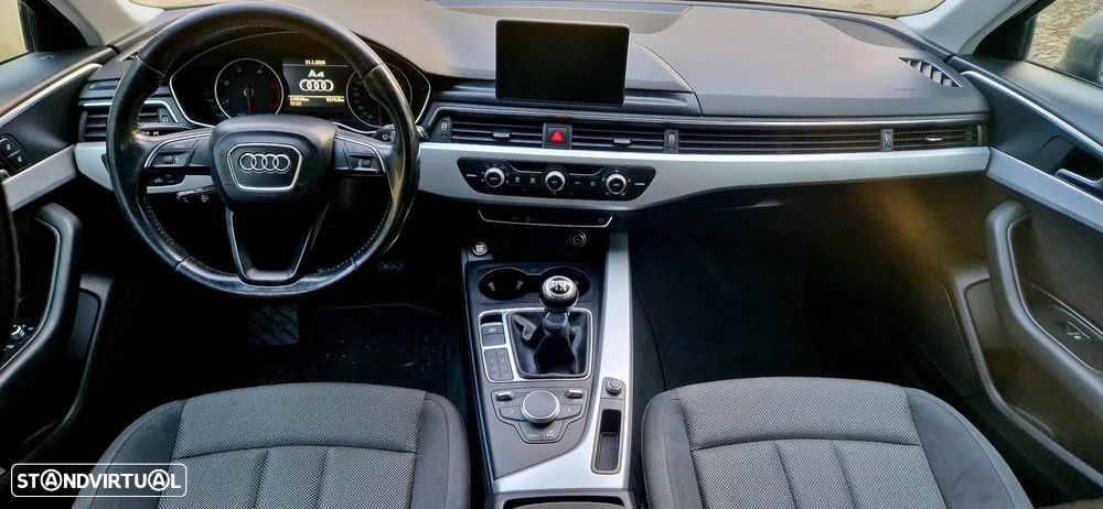 Audi A4 Avant 2.0 TDI Advance - 7