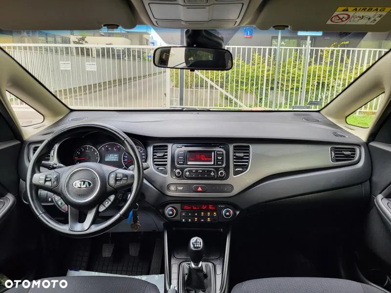 Kia Carens 1.6 GDI M - 10
