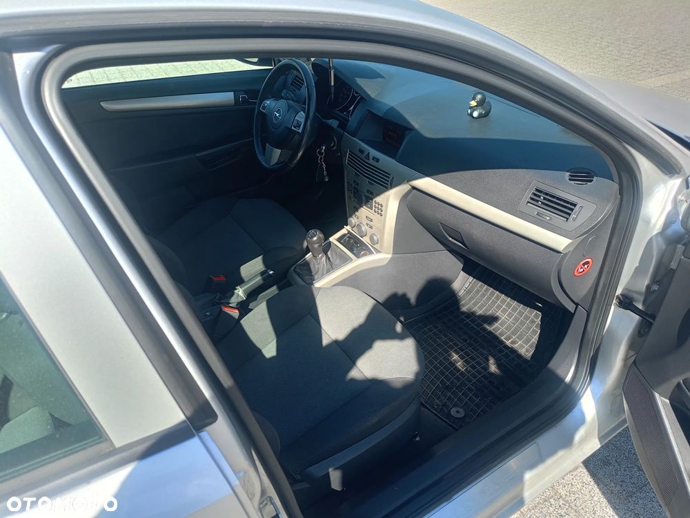 Opel Astra - 2