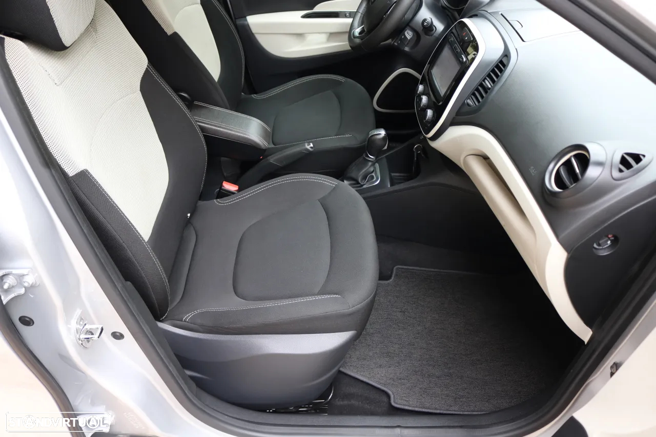 Renault Captur 1.5 dCi Exclusive EDC - 21