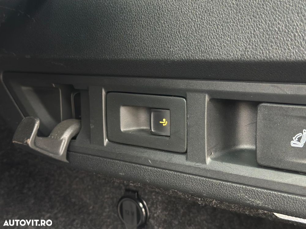 Skoda Octavia 2.0 TDI DSG Style - 40