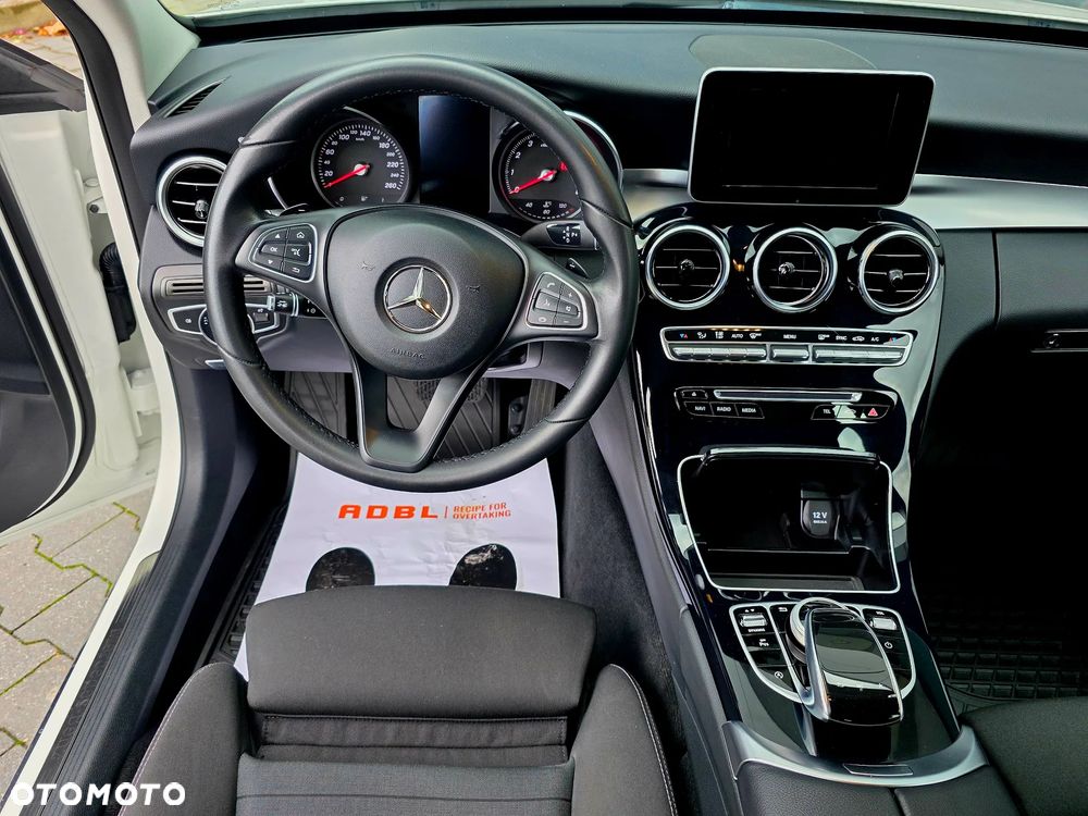 Mercedes-Benz Klasa C 200 7G-TRONIC Avantgarde - 16
