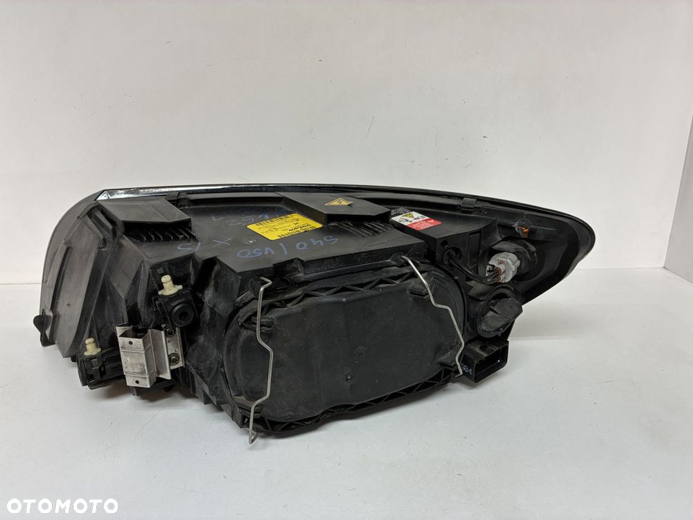 VOLVO S40 V50 LAMPA PRZÓD PRZEDNIA PRAWA  EUROPA 30678917 XENON SOCZEWKA - 9
