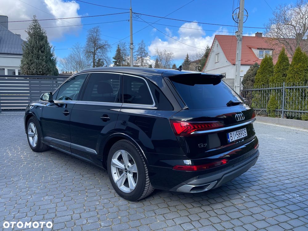 Audi Q7 2022 photo 4