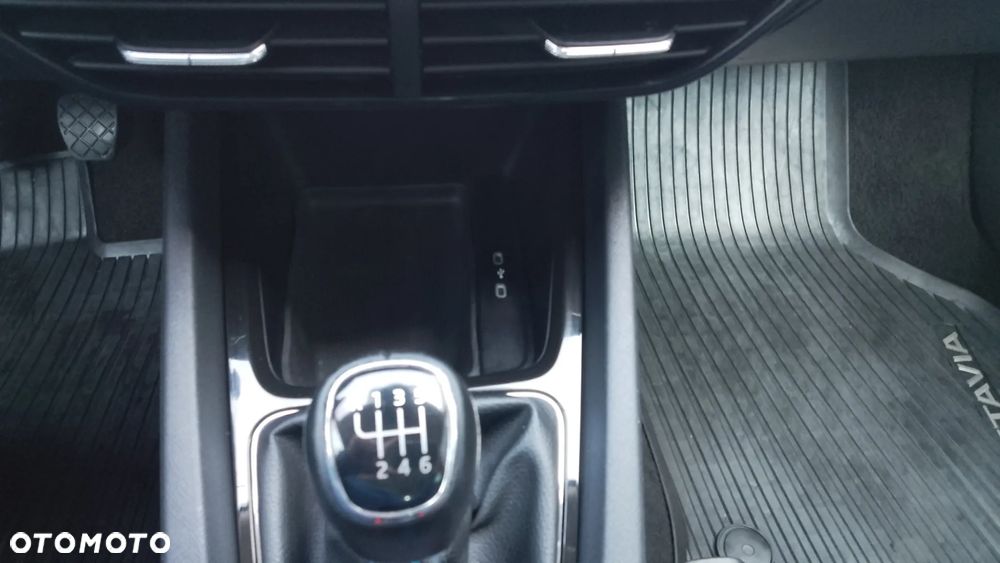 Skoda Octavia 2.0 TDI Ambition - 25