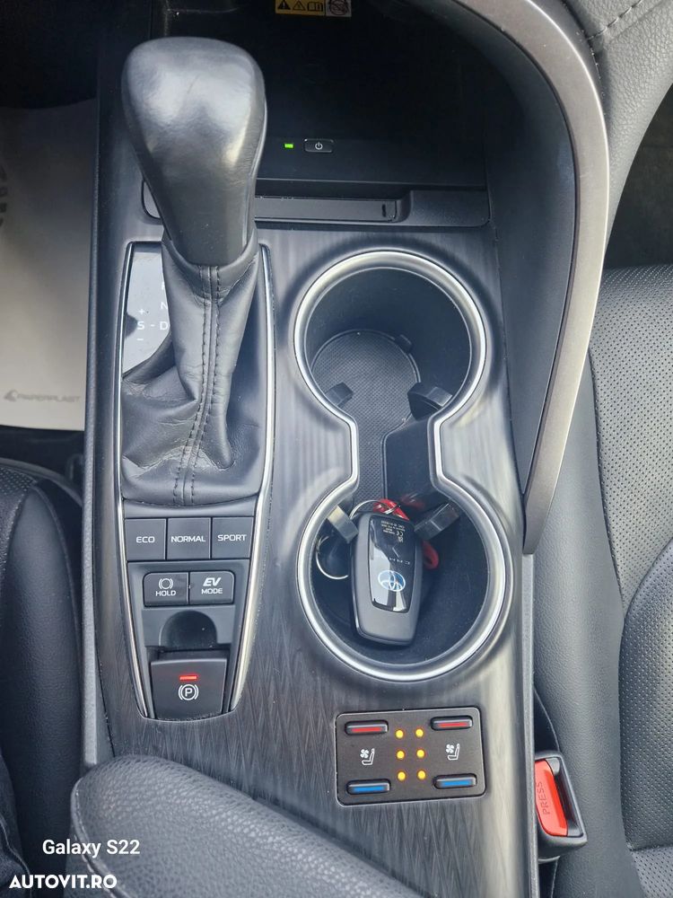 Toyota Camry 2.5 Exclusive - 20