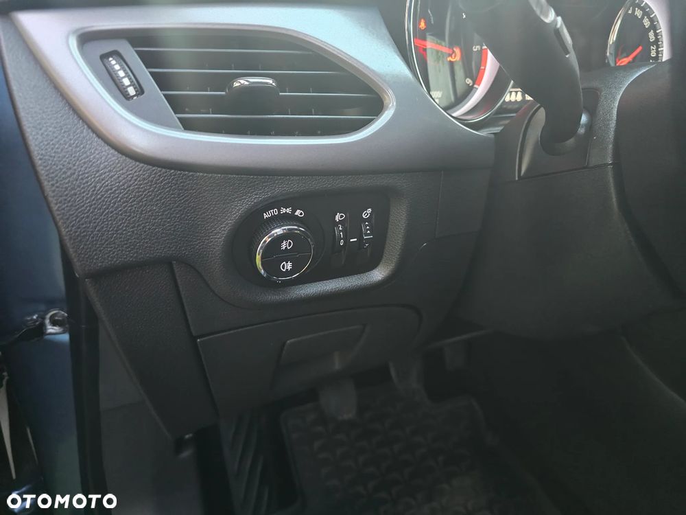 Opel Astra 1.6 D (CDTI) Start/Stop Edition - 14