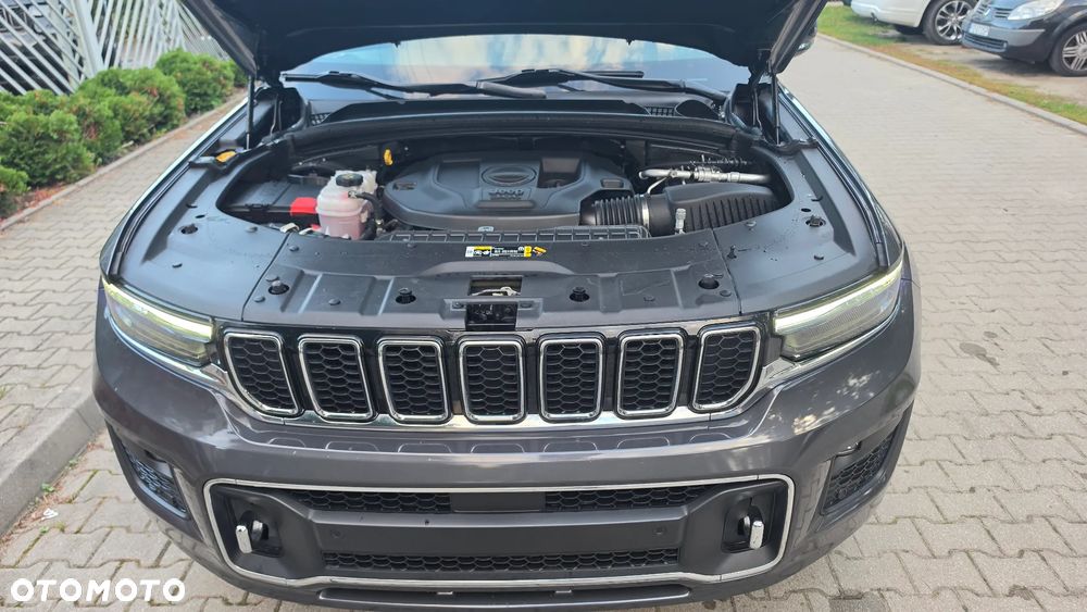Jeep Grand Cherokee - 36