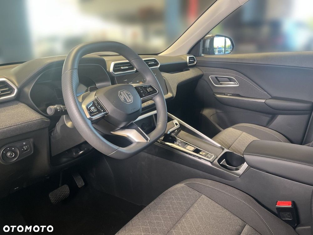 MG ZS Hybrid+ - 12