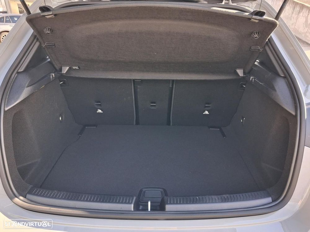 Mercedes-Benz A 180 - 35