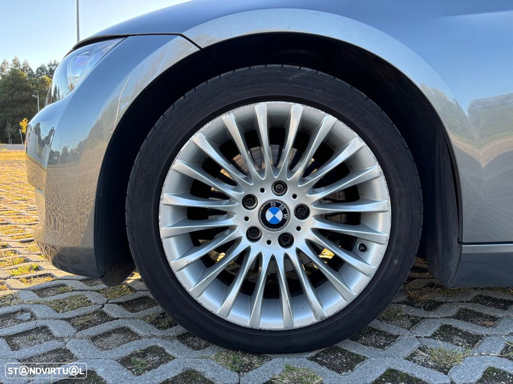 BMW 320 d Coupe Auto - 11