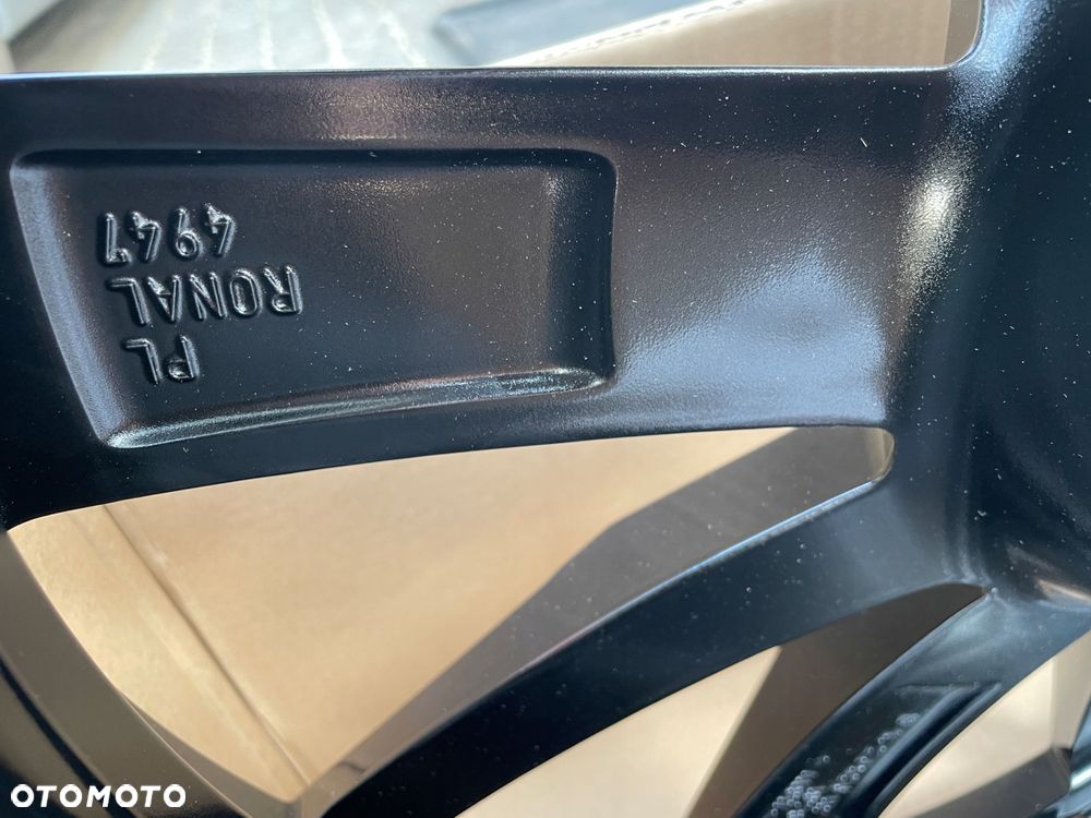 felga nowa oryginalna bmw m-pakiet g60 i5 8.5x20 is28 5a324e6 - 5