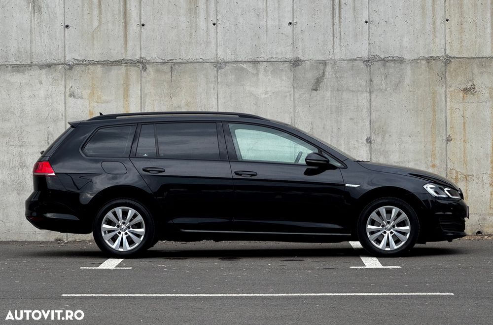 Volkswagen Golf - 9