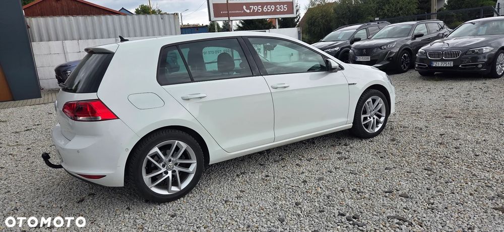 Volkswagen Golf 2.0 TDI BMT Comfortline - 11