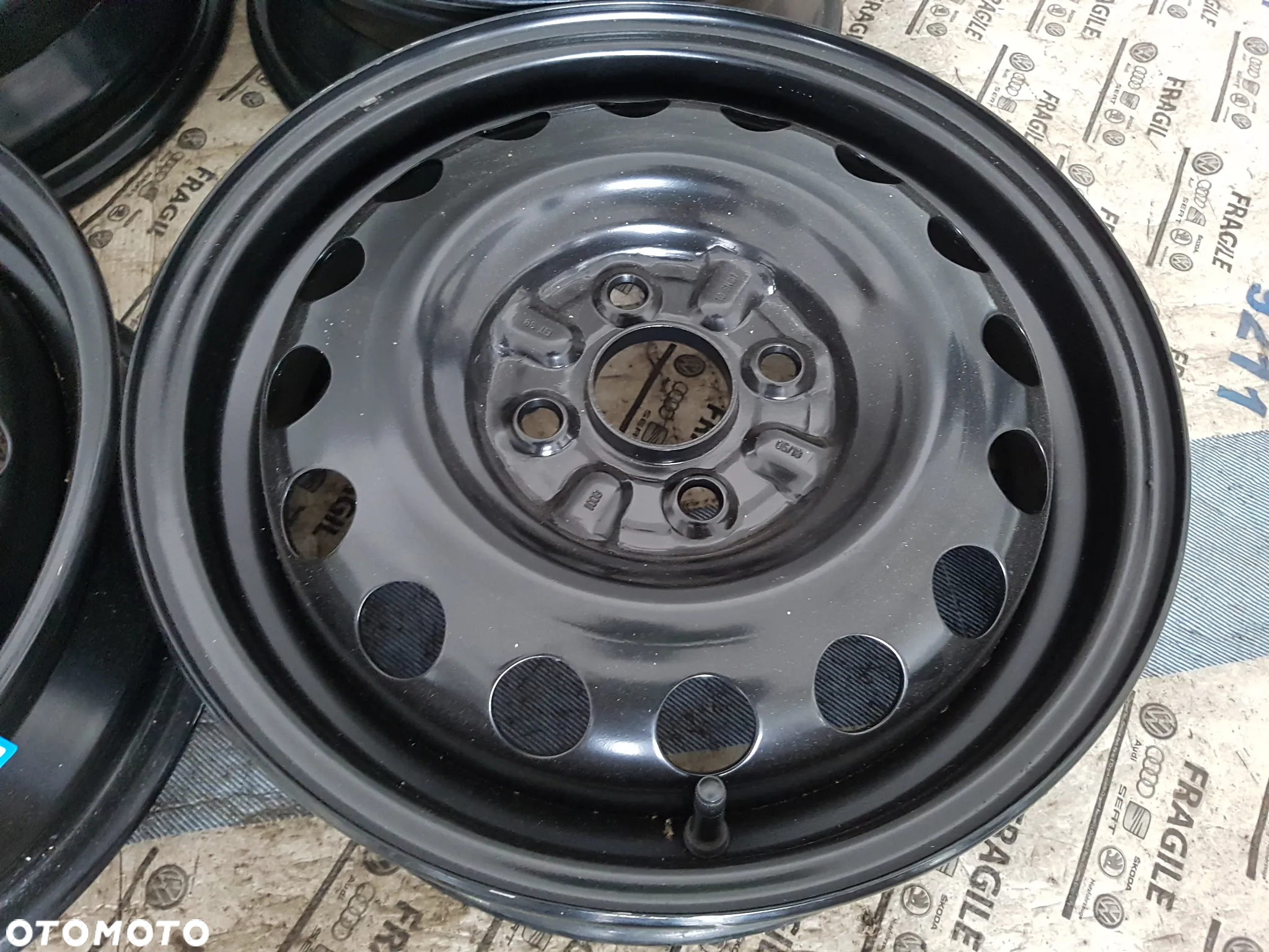 NOWE FELGI STALOWE CITROEN C1 TOYOTA AYGO PEUGOT 1008 4,5JX14  4X100 ET39 - 9