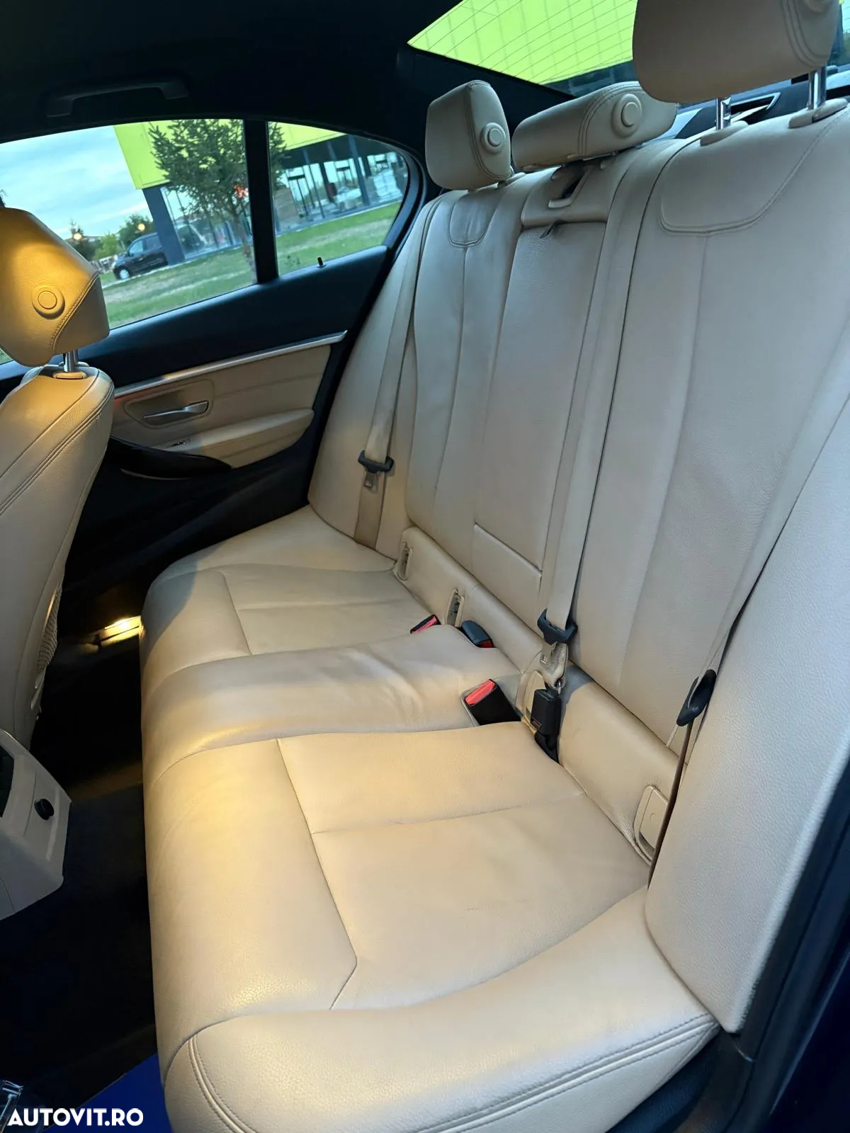 BMW Seria 3 330i xDrive AT Sport Line Shadow - 28