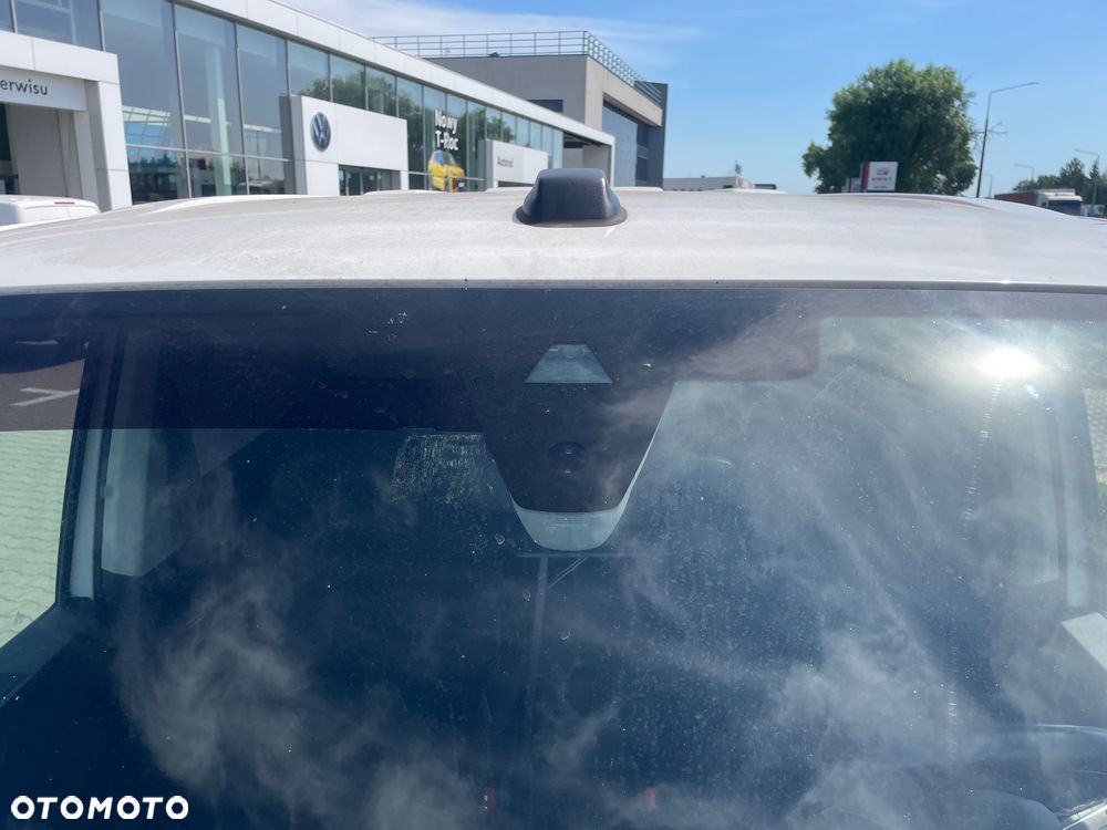 Volkswagen Multivan - 15