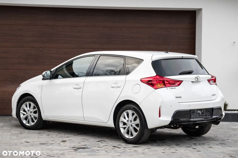 Toyota Auris 1.6 Prestige - 11