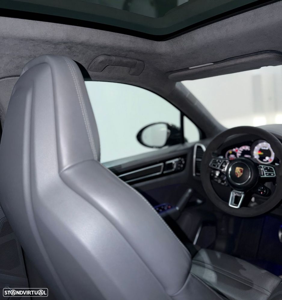 Porsche Cayenne Coupé - 16