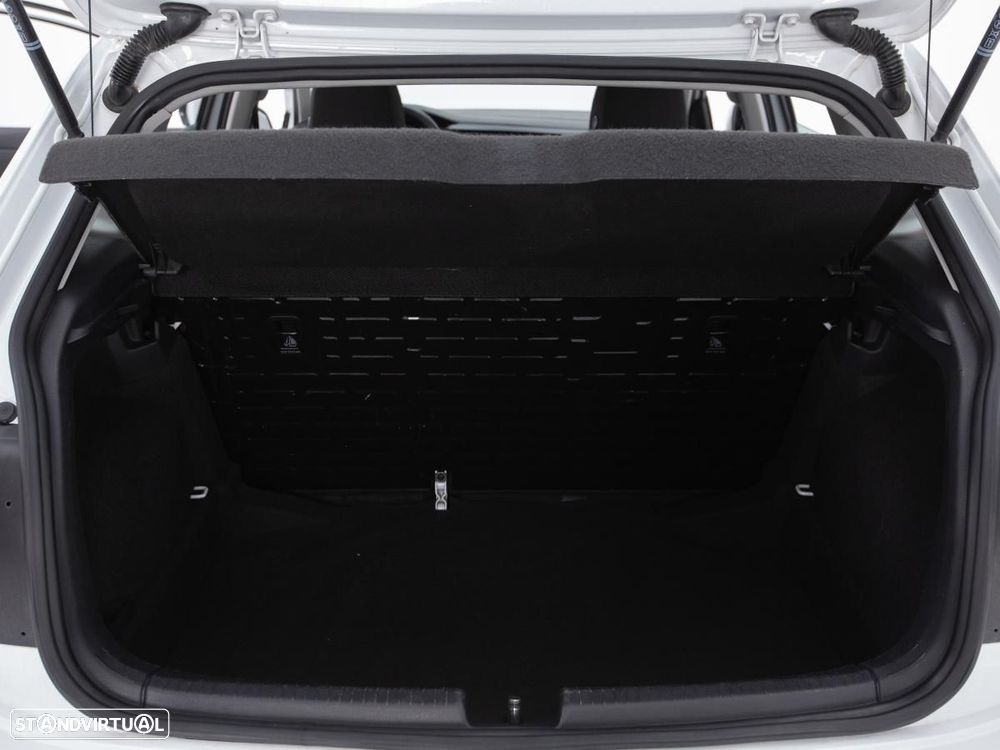 VW Polo 1.0 - 12