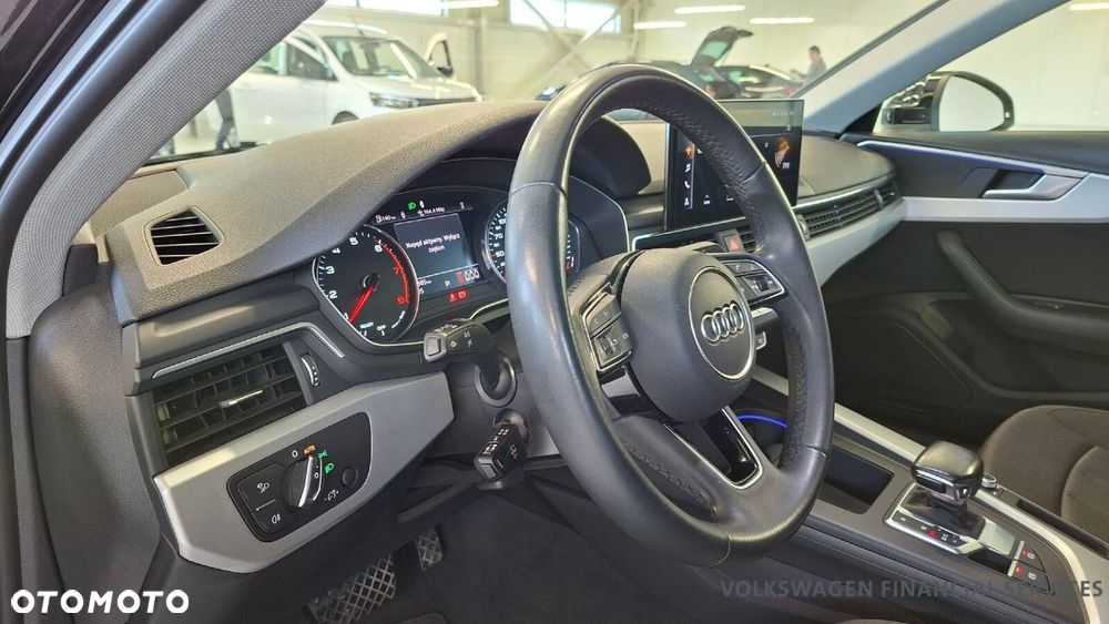 Audi A4 Limousine - 14