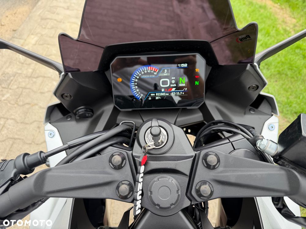 Suzuki GSX - 7