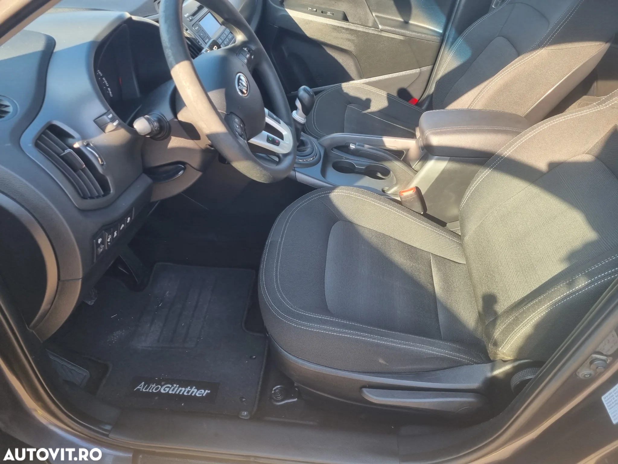 Kia Sportage 2,0 CRDI AWD Dream-Team Edition - 17