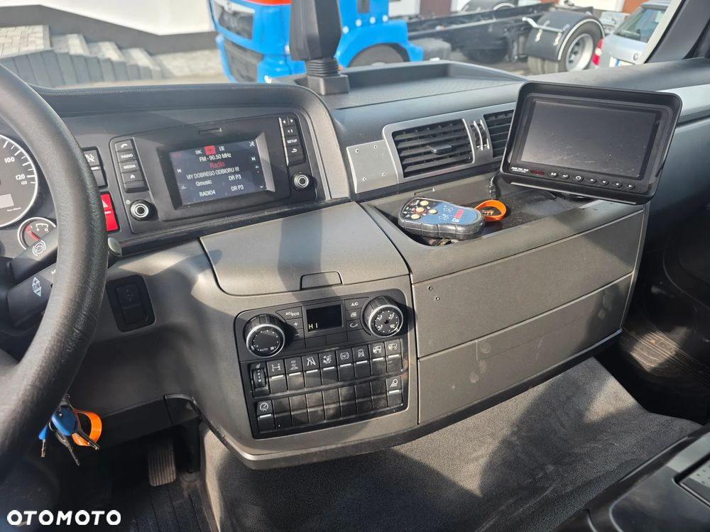MAN TGM 18.250  do zabudowy / kontener / izoterma / palety /9.6 m - 5