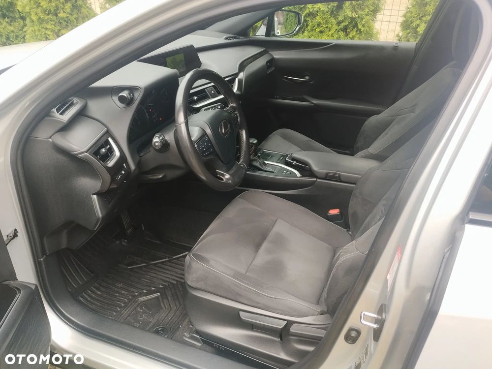Lexus UX 250h Elegance 2WD - 10